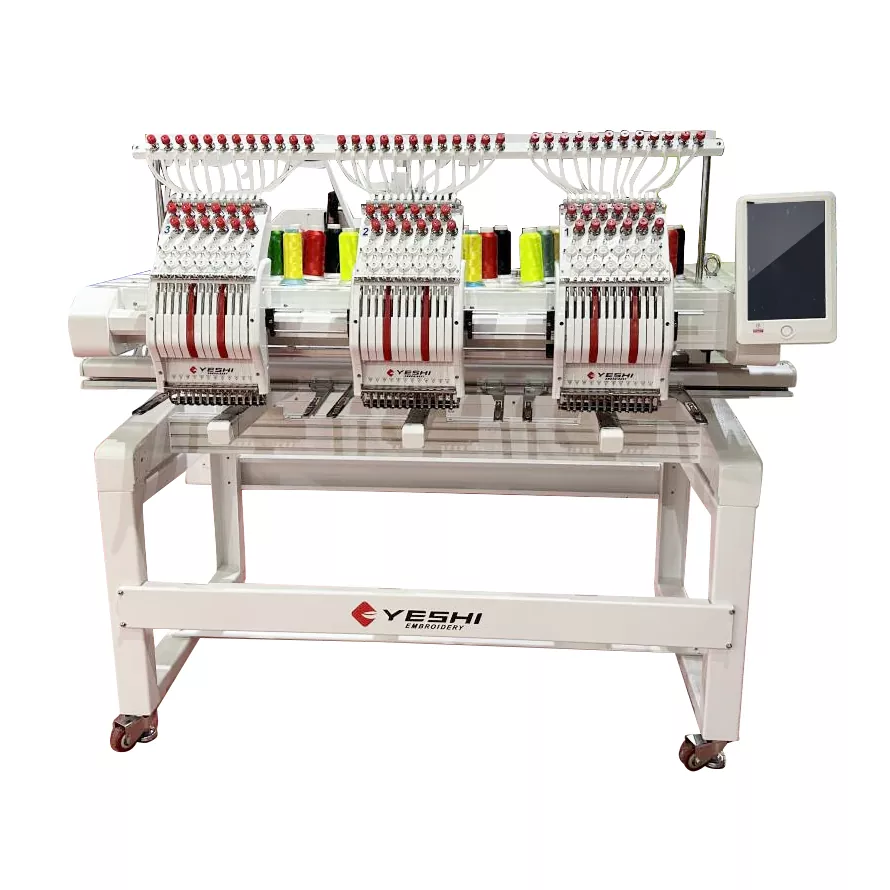 Machine à broder à trois têtes de production