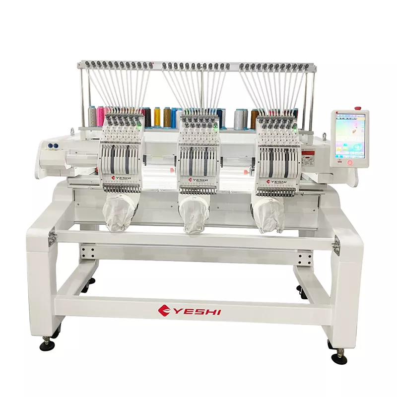 Machine à broder à trois têtes avec fonction de vêtement
